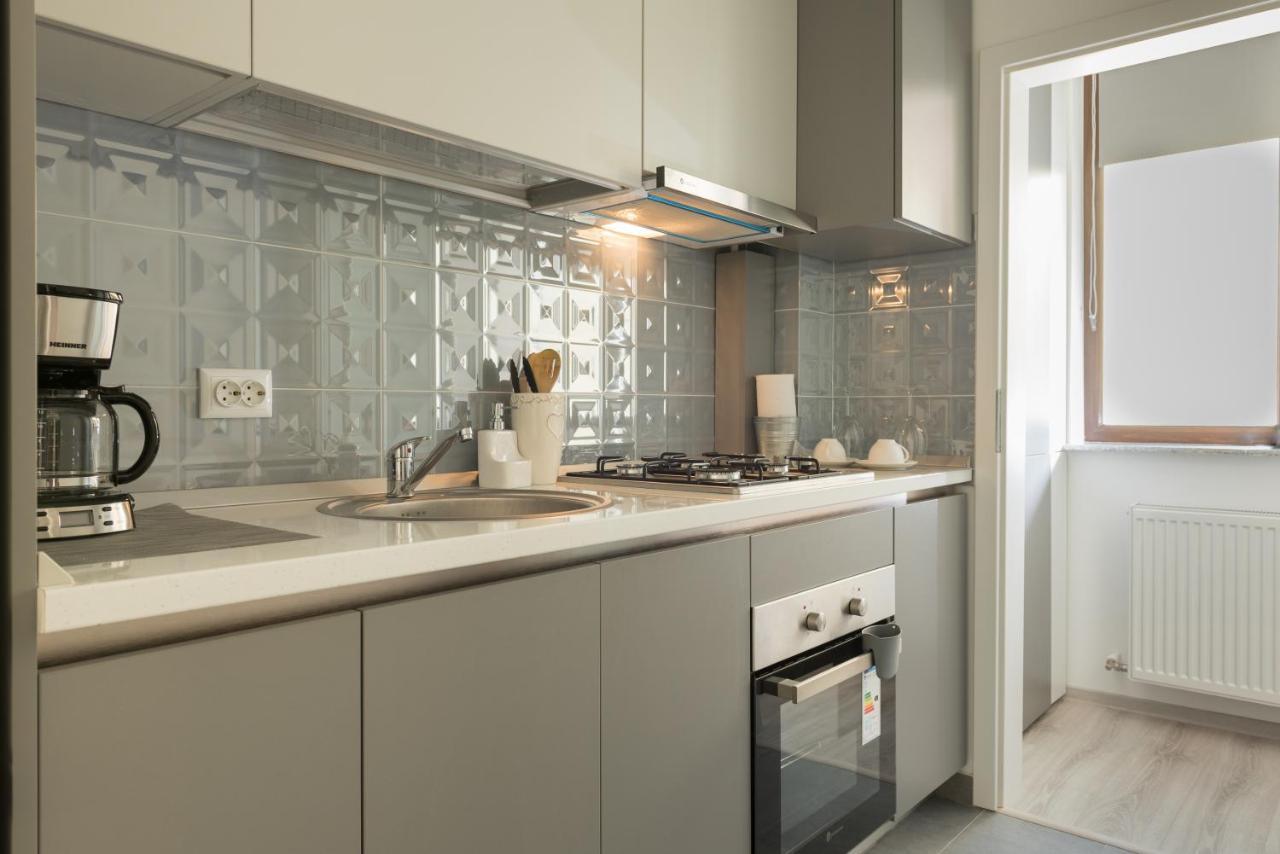 The Chic Minimalist - Apartment Iasi Ngoại thất bức ảnh