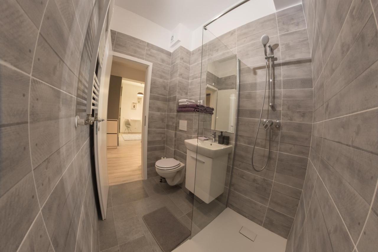 The Chic Minimalist - Apartment Iasi Ngoại thất bức ảnh